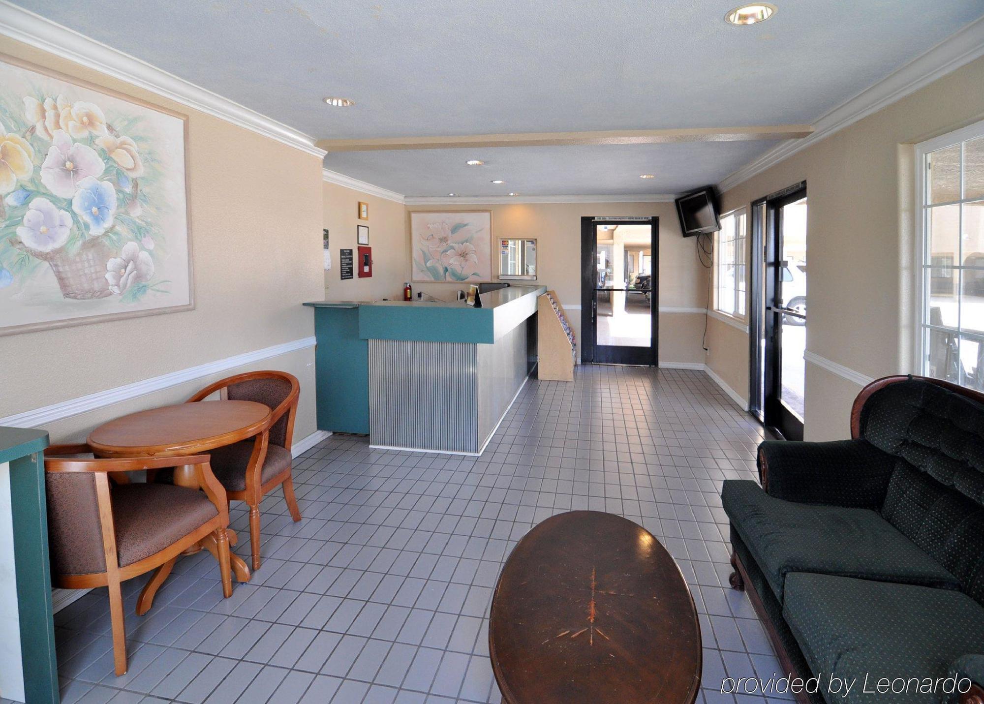 Orange Tustin Inn In Ориндж Интерьер фото